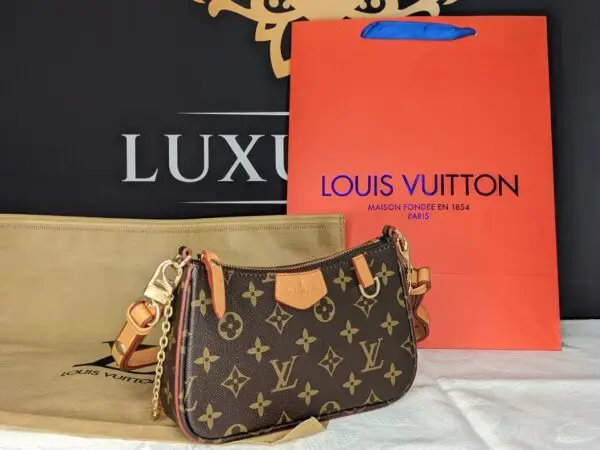 LOUIS VUITTON\Zip Pochette mit Kette-Goldfarben und Lederband\Monogram Canvas-Lederband braun-rot