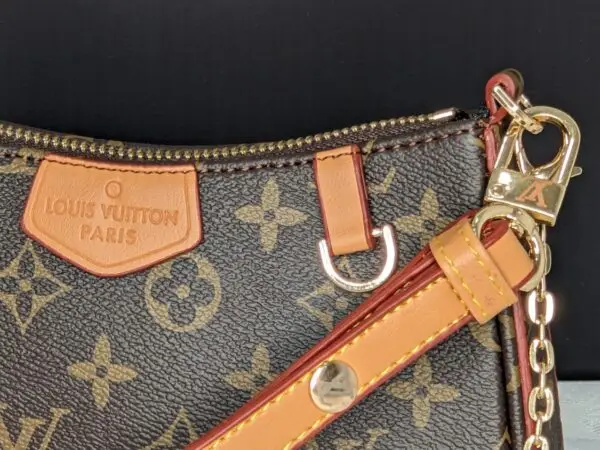 LOUIS VUITTON\Zip Pochette mit Kette-Goldfarben und Lederband\Monogram Canvas-Lederband braun-rot