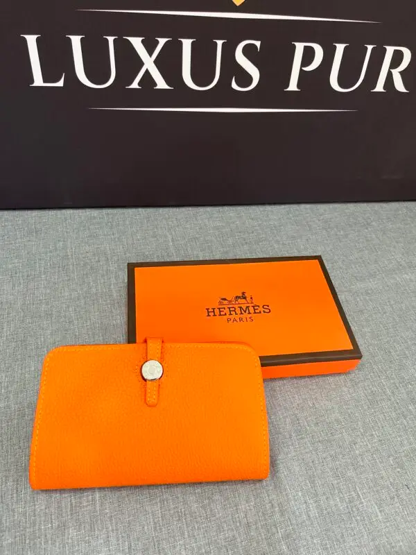 HERMÈS Portemonnaie Orange 1