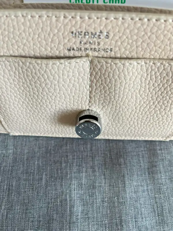 HERMÈS Portemonnaie Nude 3