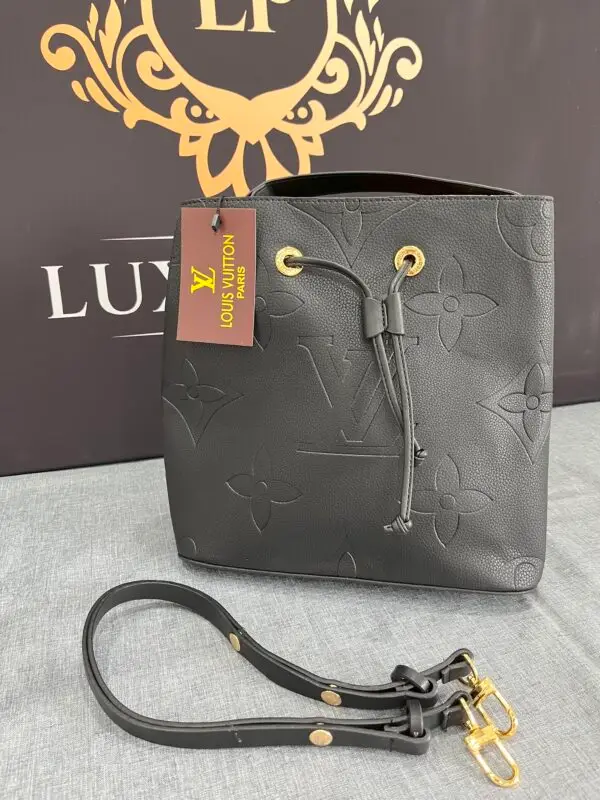 LOUIS VUITTON NéoNoé Bucket Bag Schwarz mit Gurt Schwarz -1